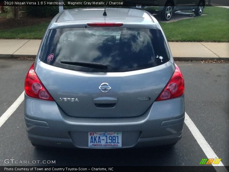 Magnetic Gray Metallic / Charcoal 2010 Nissan Versa 1.8 S Hatchback