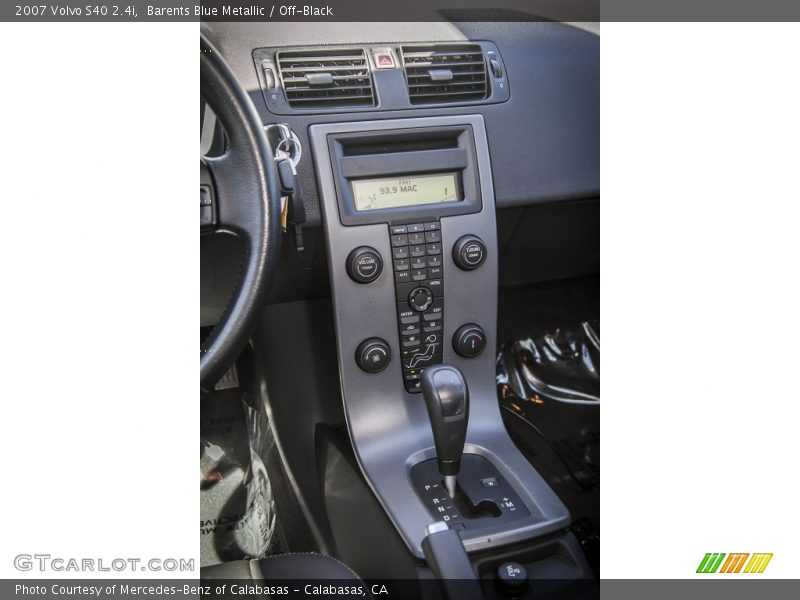 Barents Blue Metallic / Off-Black 2007 Volvo S40 2.4i