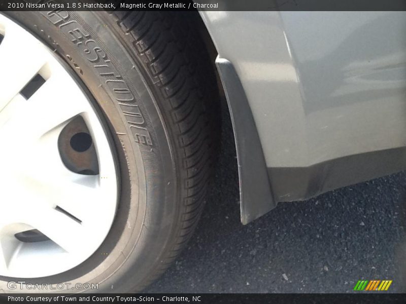 Magnetic Gray Metallic / Charcoal 2010 Nissan Versa 1.8 S Hatchback