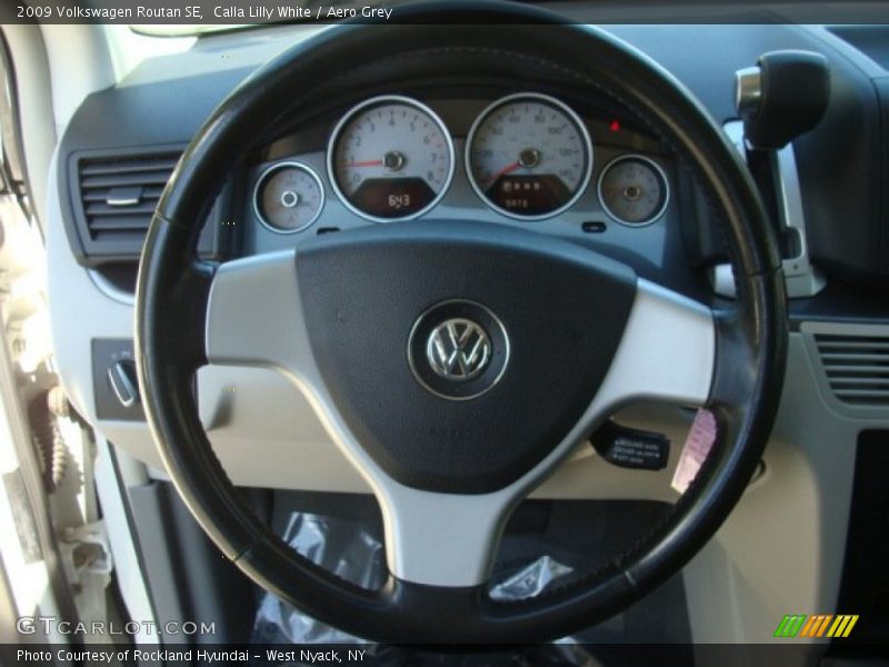 Calla Lilly White / Aero Grey 2009 Volkswagen Routan SE