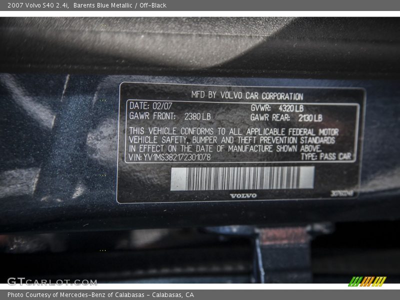 Barents Blue Metallic / Off-Black 2007 Volvo S40 2.4i