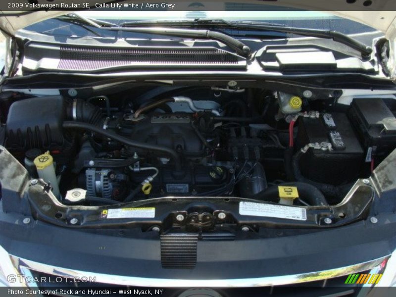Calla Lilly White / Aero Grey 2009 Volkswagen Routan SE