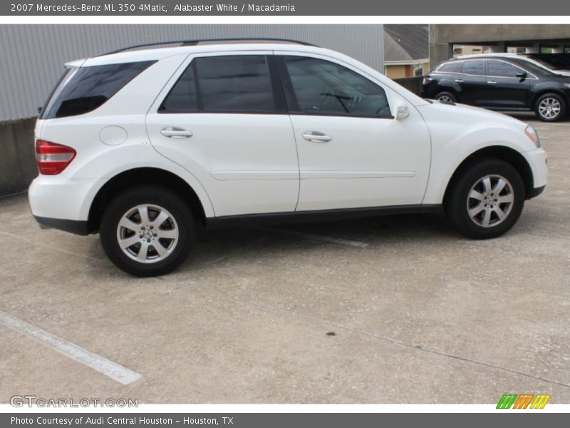 Alabaster White / Macadamia 2007 Mercedes-Benz ML 350 4Matic