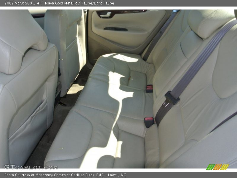 Maya Gold Metallic / Taupe/Light Taupe 2002 Volvo S60 2.4T