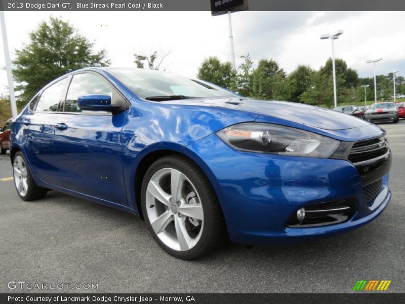 Front 3/4 View of 2013 Dart GT