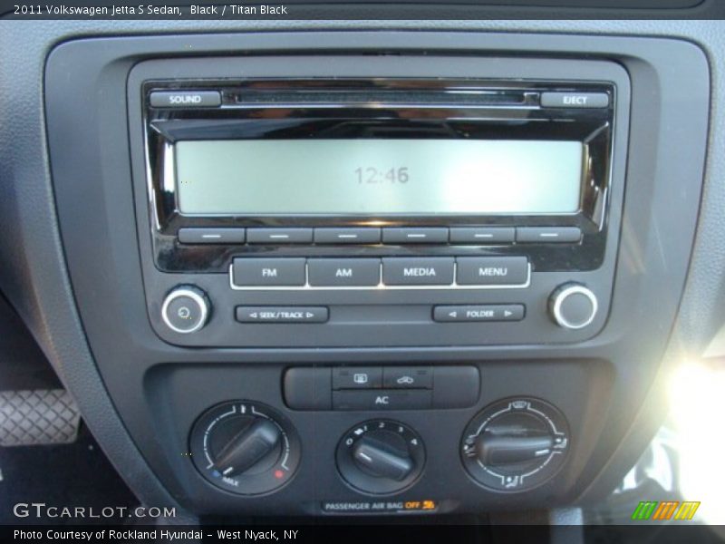 Black / Titan Black 2011 Volkswagen Jetta S Sedan