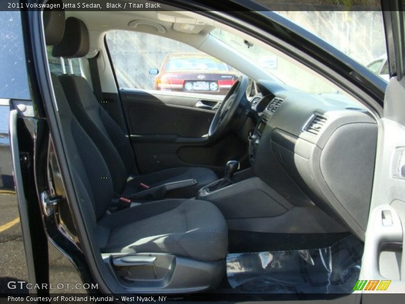 Black / Titan Black 2011 Volkswagen Jetta S Sedan