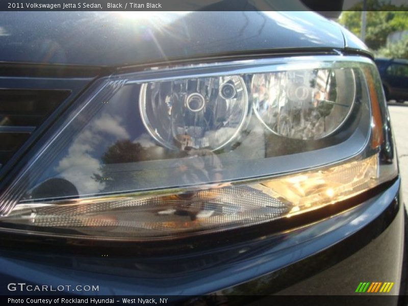 Black / Titan Black 2011 Volkswagen Jetta S Sedan