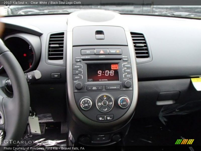Clear White / Black Soul Logo Cloth 2013 Kia Soul +