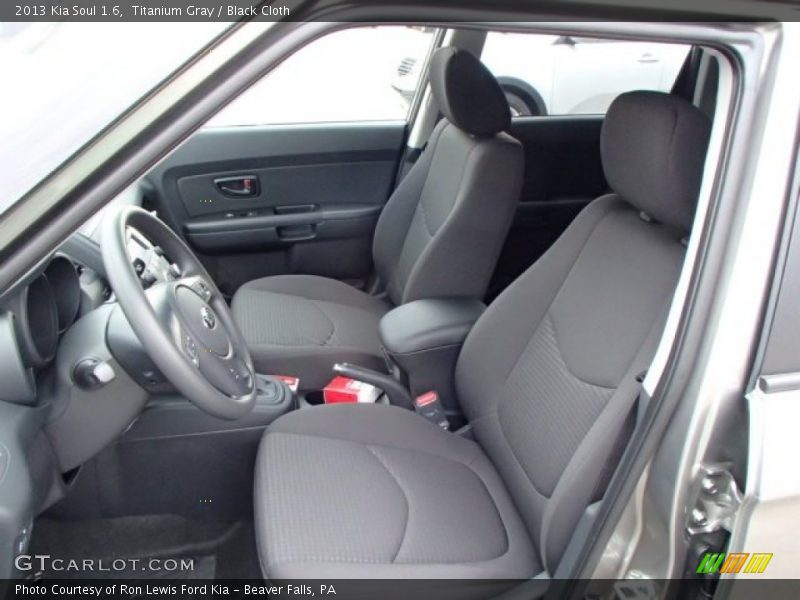Titanium Gray / Black Cloth 2013 Kia Soul 1.6