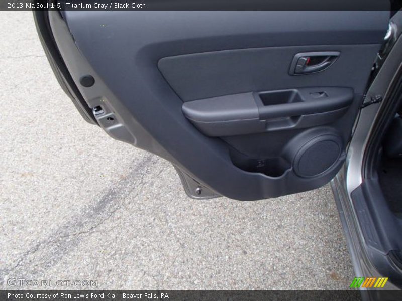 Titanium Gray / Black Cloth 2013 Kia Soul 1.6