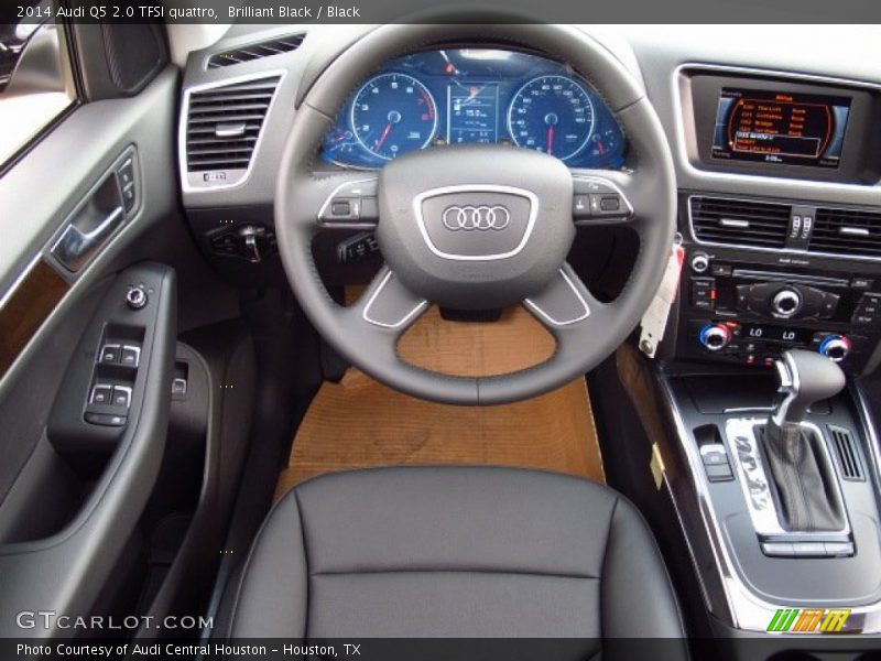 Dashboard of 2014 Q5 2.0 TFSI quattro