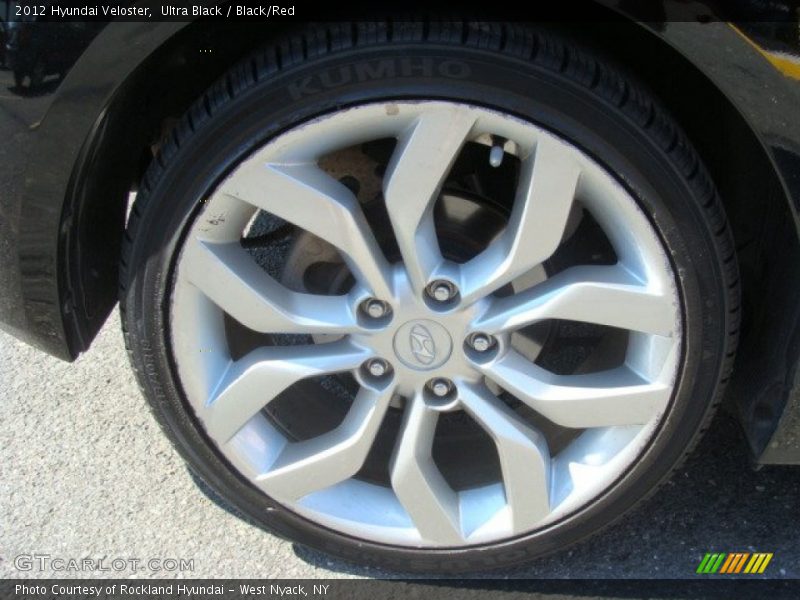 Ultra Black / Black/Red 2012 Hyundai Veloster