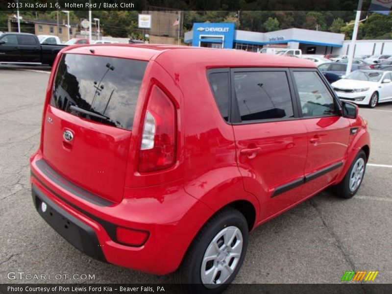 Molten Red / Black Cloth 2013 Kia Soul 1.6