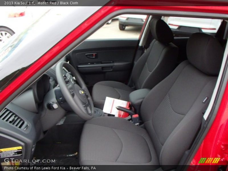 Molten Red / Black Cloth 2013 Kia Soul 1.6