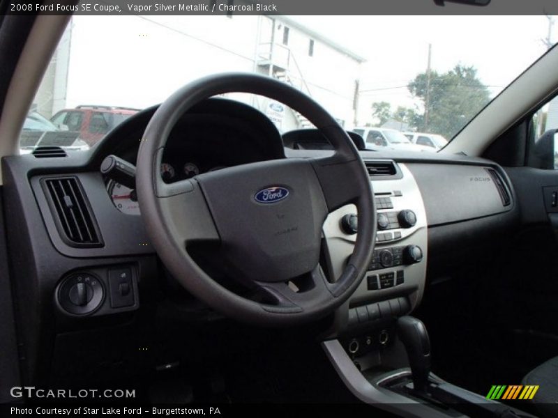 Vapor Silver Metallic / Charcoal Black 2008 Ford Focus SE Coupe