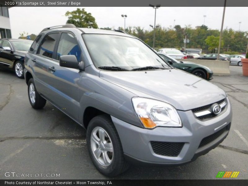 Front 3/4 View of 2010 Sportage LX