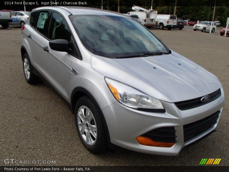 Ingot Silver / Charcoal Black 2014 Ford Escape S