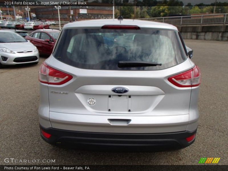 Ingot Silver / Charcoal Black 2014 Ford Escape S