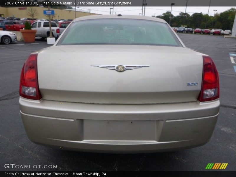 Linen Gold Metallic / Dark Slate Gray/Light Graystone 2007 Chrysler 300