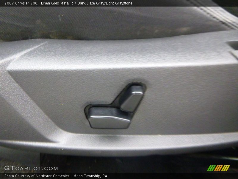 Linen Gold Metallic / Dark Slate Gray/Light Graystone 2007 Chrysler 300