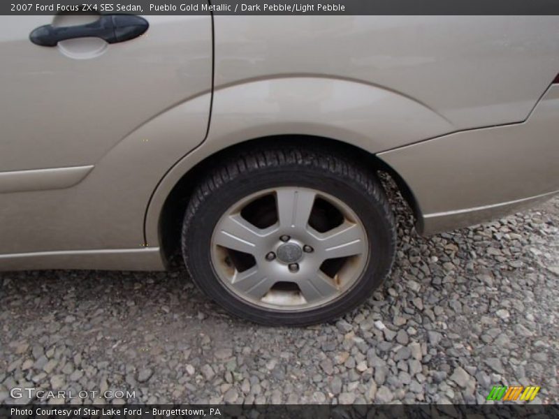 Pueblo Gold Metallic / Dark Pebble/Light Pebble 2007 Ford Focus ZX4 SES Sedan