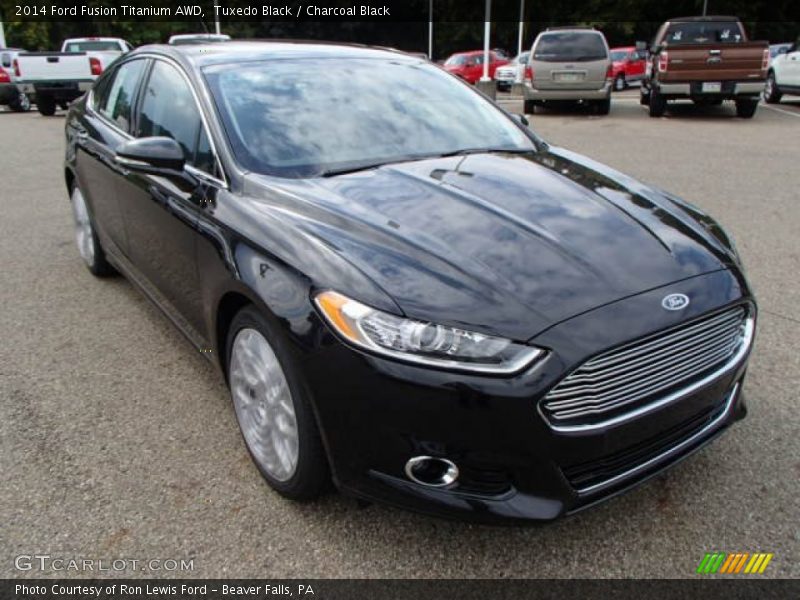 Front 3/4 View of 2014 Fusion Titanium AWD