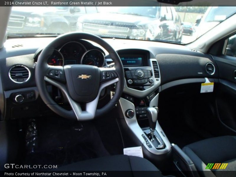 Rainforest Green Metallic / Jet Black 2014 Chevrolet Cruze LT
