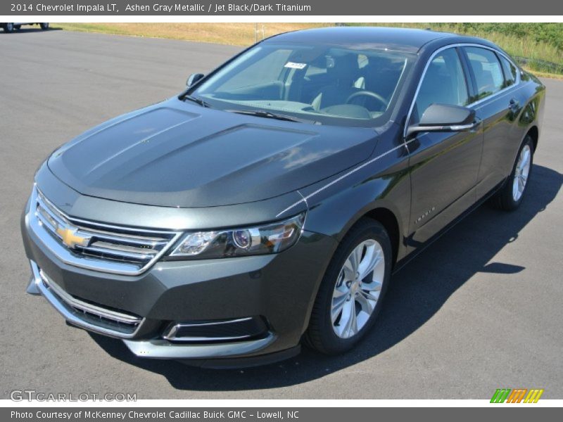 Front 3/4 View of 2014 Impala LT