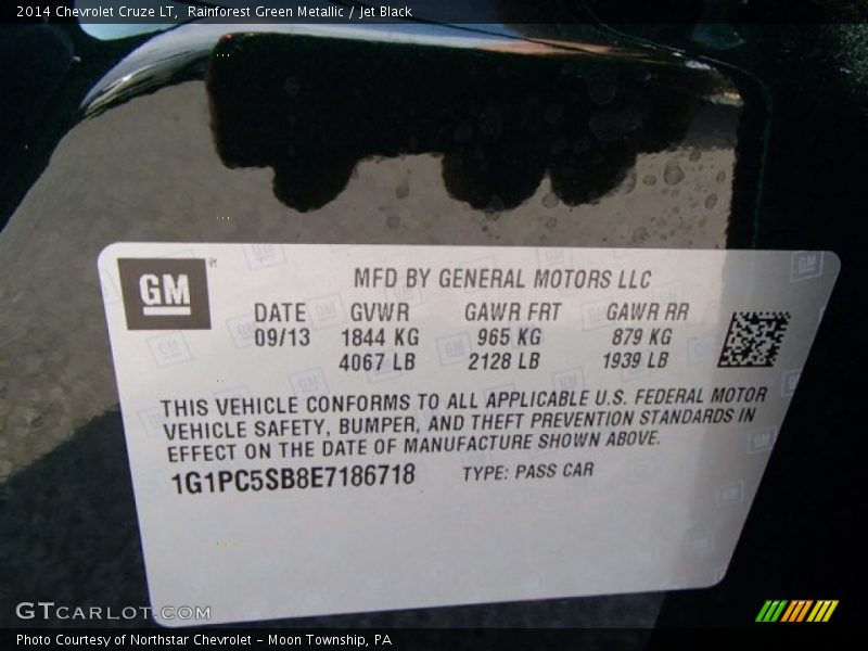 Rainforest Green Metallic / Jet Black 2014 Chevrolet Cruze LT