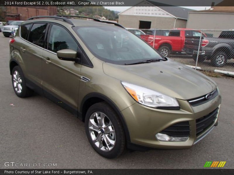 Front 3/4 View of 2014 Escape SE 2.0L EcoBoost 4WD
