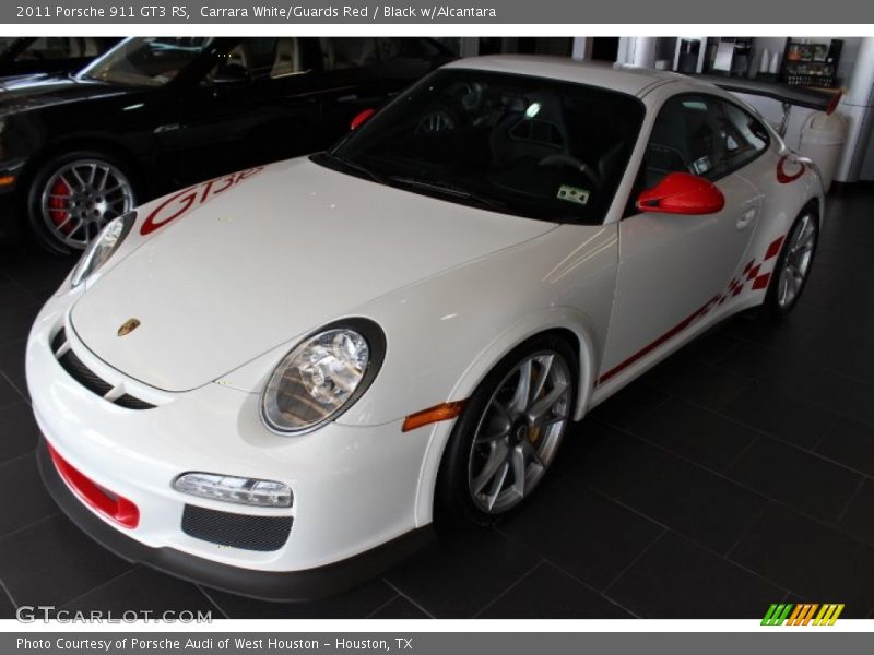 Front 3/4 View of 2011 911 GT3 RS