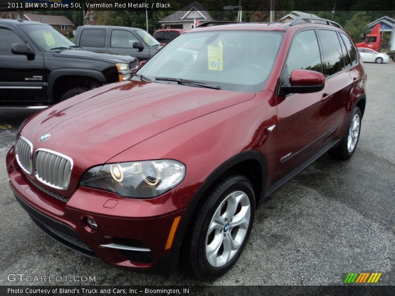 Front 3/4 View of 2011 X5 xDrive 50i