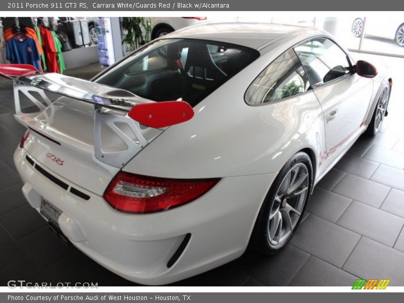  2011 911 GT3 RS Carrara White/Guards Red