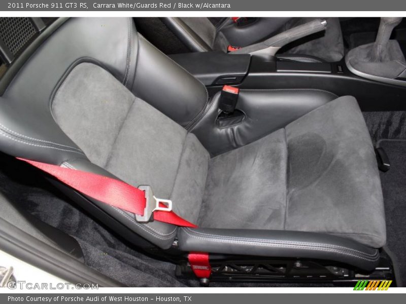 Front Seat of 2011 911 GT3 RS