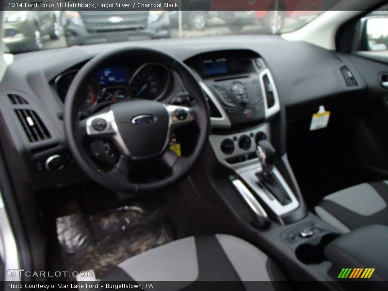 Ingot Silver / Charcoal Black 2014 Ford Focus SE Hatchback