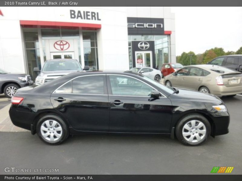Black / Ash Gray 2010 Toyota Camry LE
