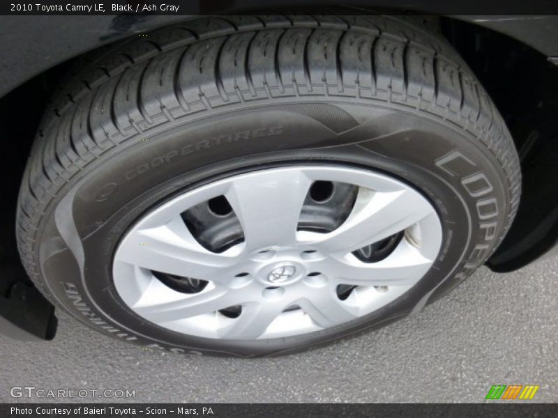 Black / Ash Gray 2010 Toyota Camry LE