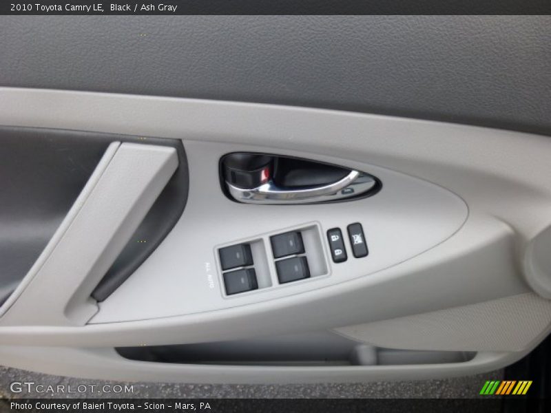 Black / Ash Gray 2010 Toyota Camry LE