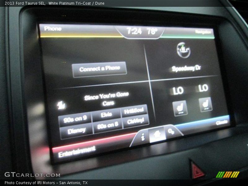 White Platinum Tri-Coat / Dune 2013 Ford Taurus SEL