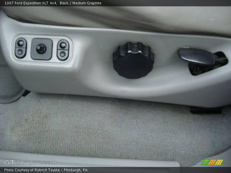 Black / Medium Graphite 1997 Ford Expedition XLT 4x4