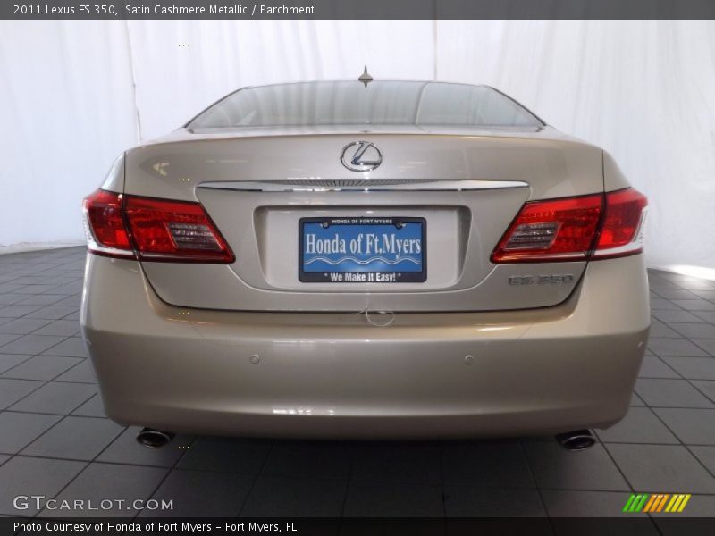 Satin Cashmere Metallic / Parchment 2011 Lexus ES 350
