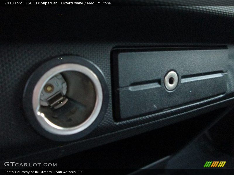 Oxford White / Medium Stone 2010 Ford F150 STX SuperCab