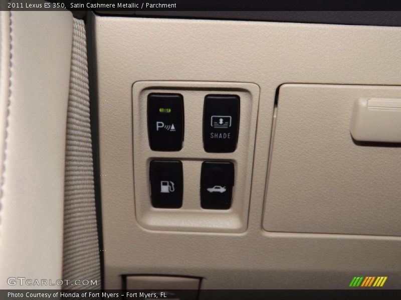 Satin Cashmere Metallic / Parchment 2011 Lexus ES 350