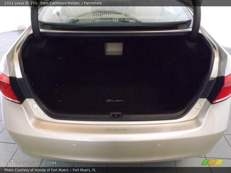 Satin Cashmere Metallic / Parchment 2011 Lexus ES 350