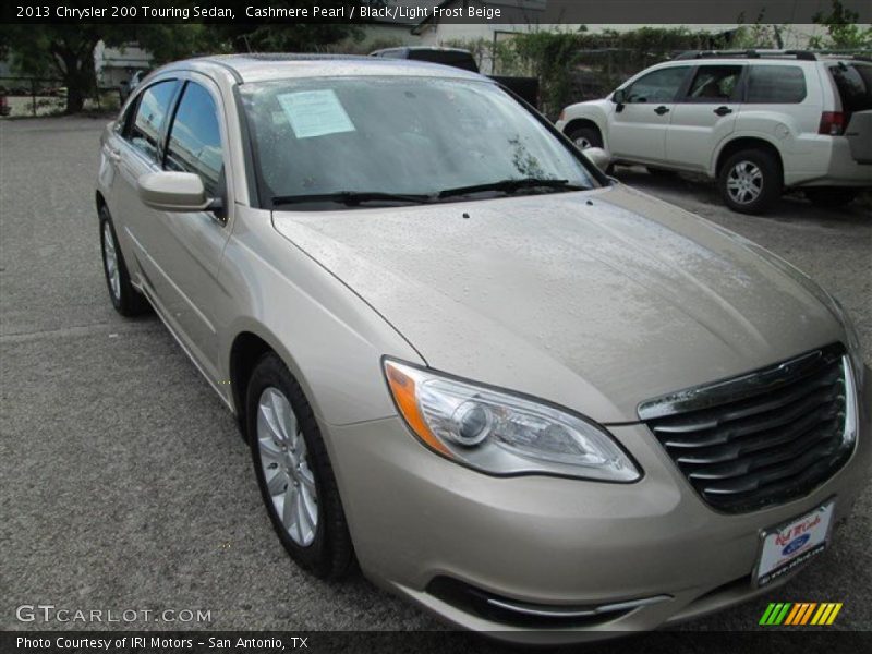 Cashmere Pearl / Black/Light Frost Beige 2013 Chrysler 200 Touring Sedan