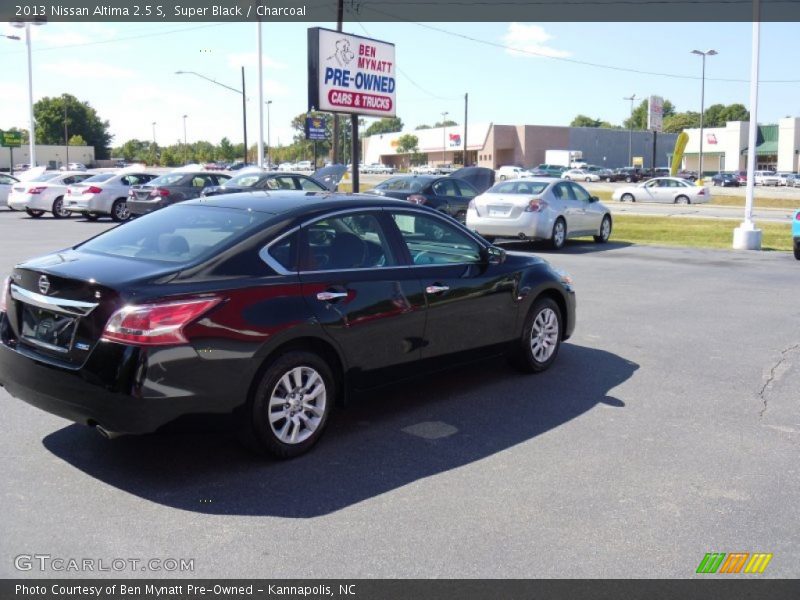 Super Black / Charcoal 2013 Nissan Altima 2.5 S