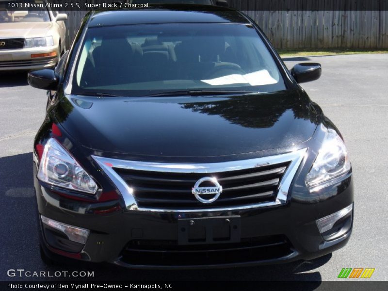 Super Black / Charcoal 2013 Nissan Altima 2.5 S