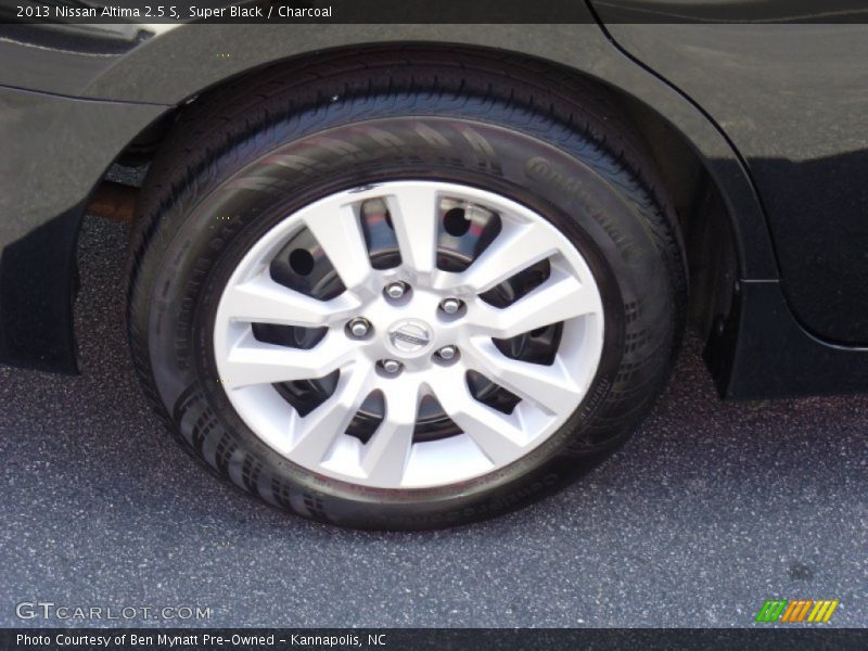 Super Black / Charcoal 2013 Nissan Altima 2.5 S