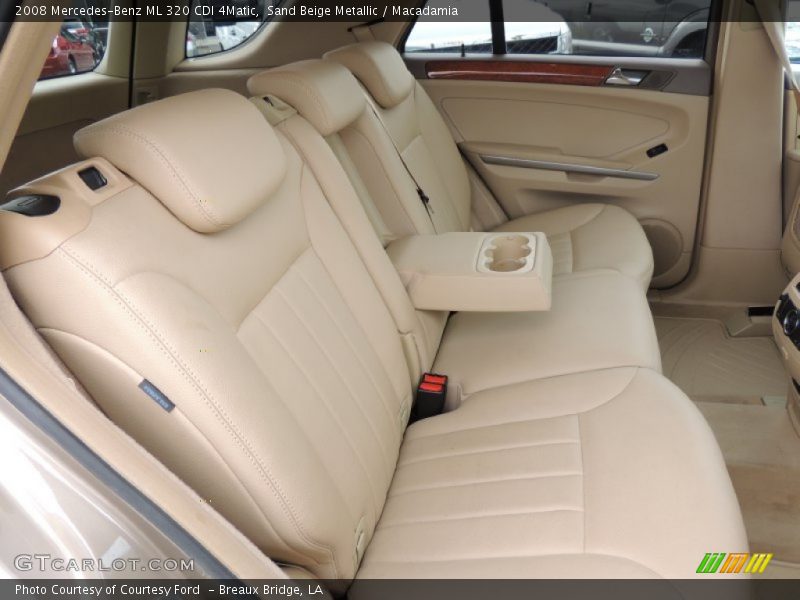 Sand Beige Metallic / Macadamia 2008 Mercedes-Benz ML 320 CDI 4Matic